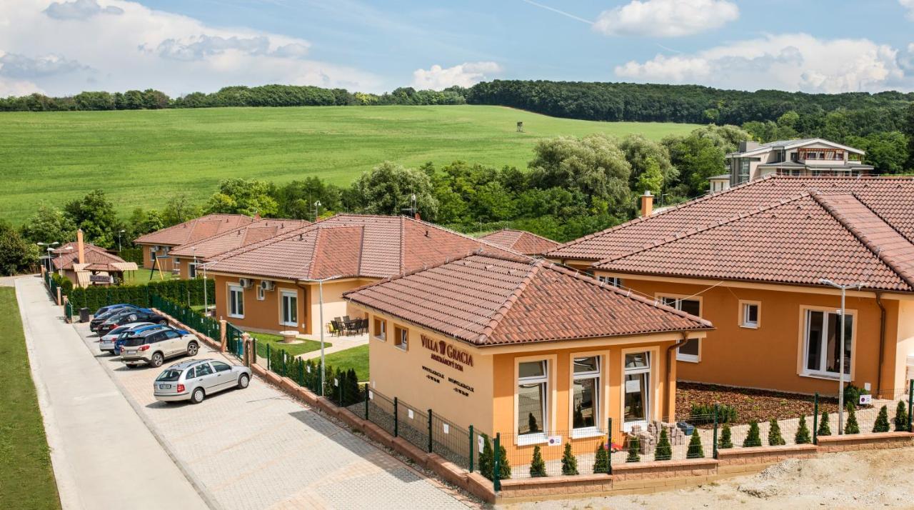 Villa Gracia Podhajska Exterior photo
